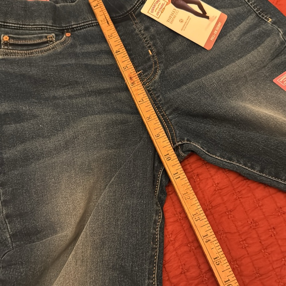 Levi’s Pull on Skinny Jeans - Picture 7 of 10